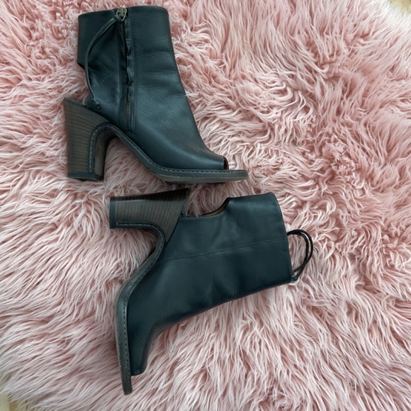 Buttero Leather Zipper Ankle Boots, Made in Italy, Size 39 - Picture 5 of 10